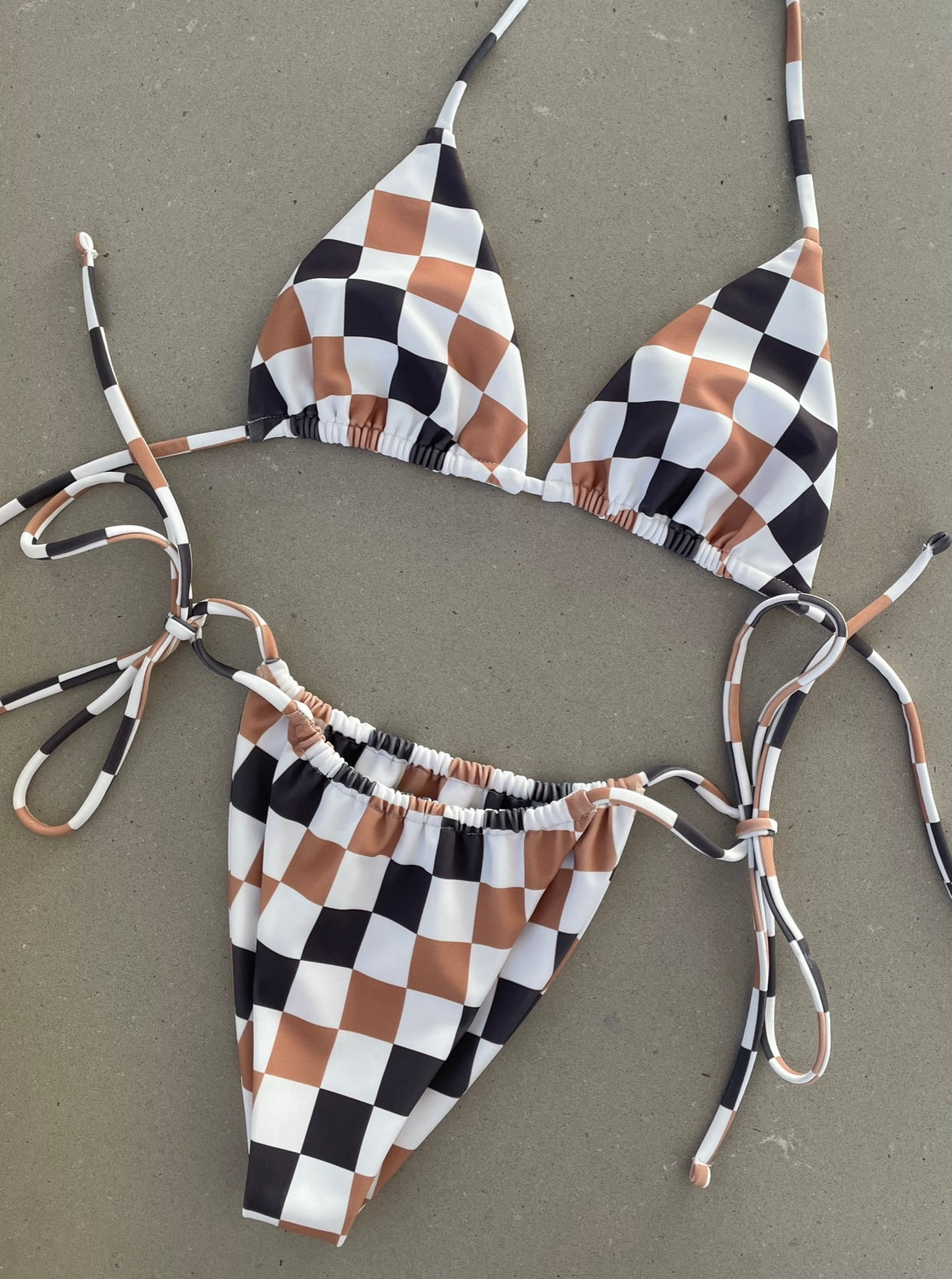 TATUM TRIANGLE BIKINI TOP | COCOA CHECKERED