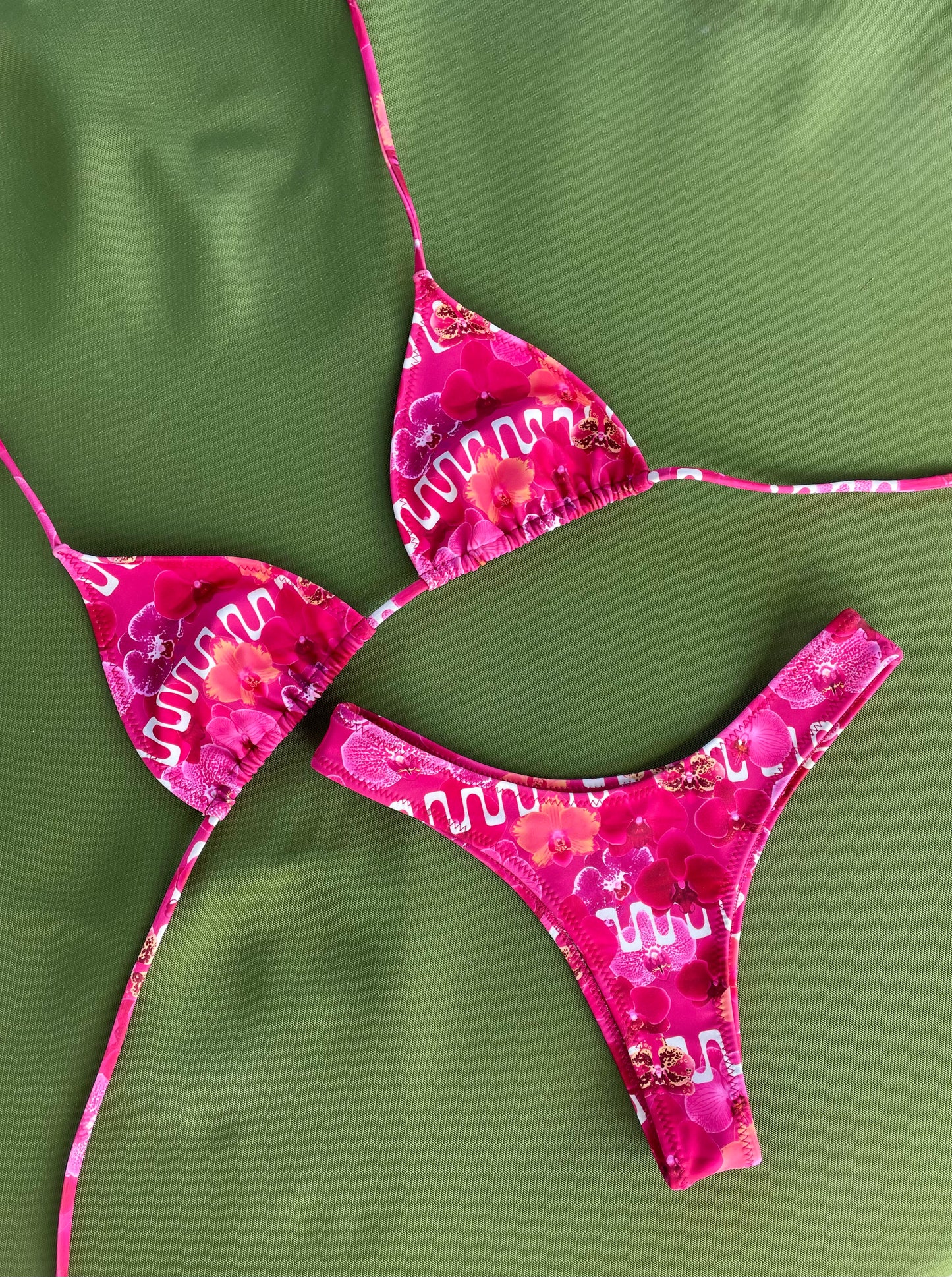 TATUM TRIANGLE BIKINI TOP | FLOWER MARKET